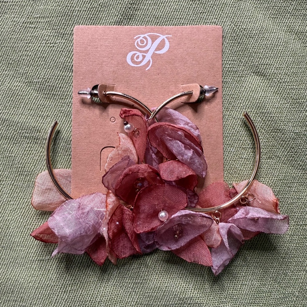 Plunder Elegant Floral Hoop Earrings